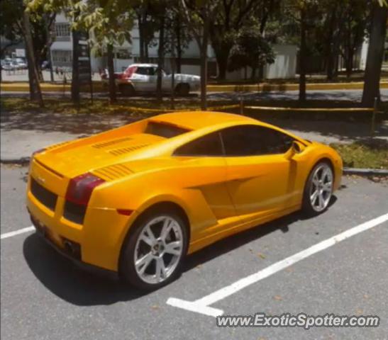 Lamborghini Gallardo spotted in Caracas, Venezuela