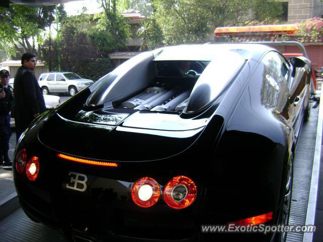 Bugatti Veyron spotted in CIUDAD DE MEXICO, Mexico