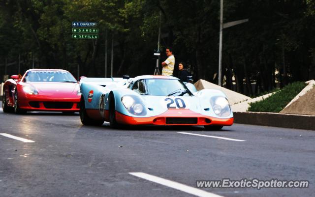 Porsche Carrera GT spotted in Mexico City, Mexico