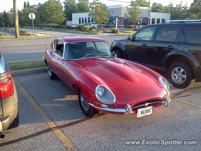 Jaguar E-Type spotted in Gates Mills, Ohio