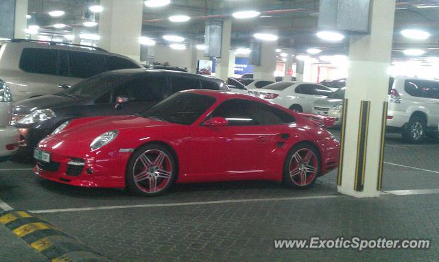 Porsche 911 spotted in Al Ain, United Arab Emirates