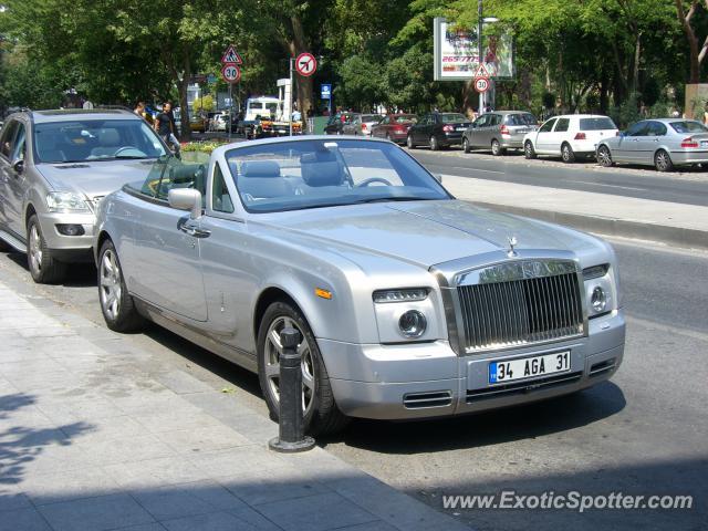 Rolls Royce Phantom spotted in Istanbul, Turkey