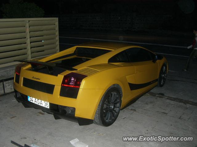 Lamborghini Gallardo spotted in Istanbul, Turkey