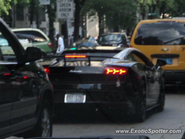 Lamborghini Gallardo spotted in Chicago, Illinois
