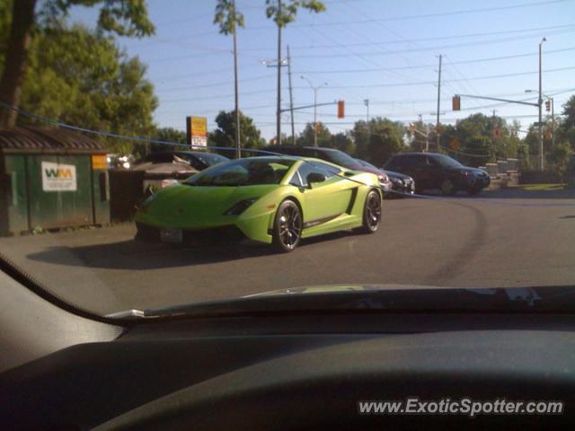 Lamborghini Gallardo spotted in London, Canada