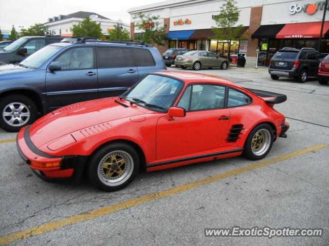 Porsche 911 Turbo spotted in Deepark, Illinois