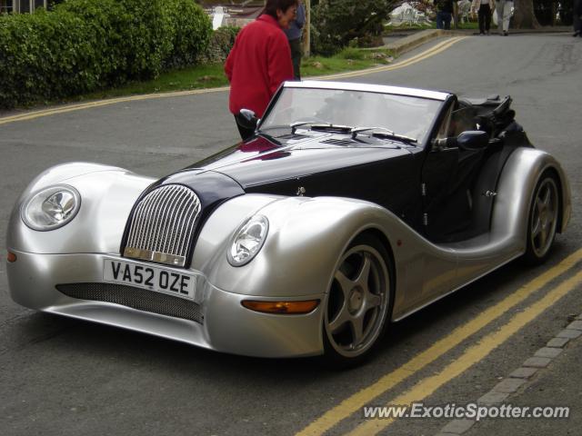 Morgan Aero 8 spotted in Bourton-on-the-Water, United Kingdom