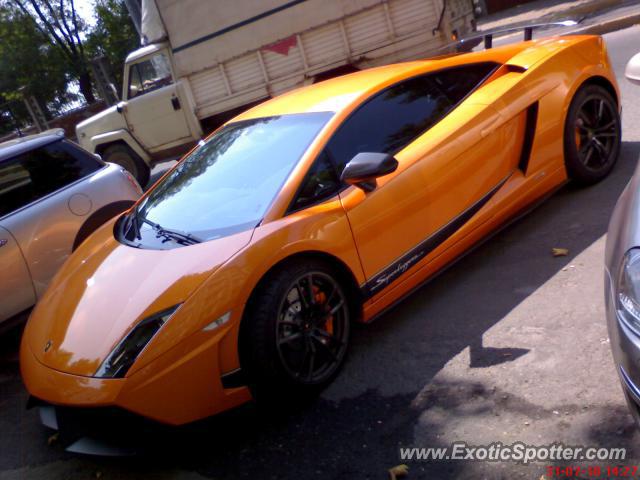 Lamborghini Gallardo spotted in Istanbul, Turkey