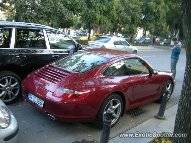 Porsche 911 spotted in Istanbul, Turkey