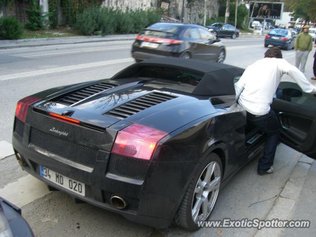 Lamborghini Gallardo spotted in Istanbul, Turkey