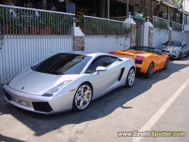 Lamborghini Gallardo spotted in Istanbul, Turkey