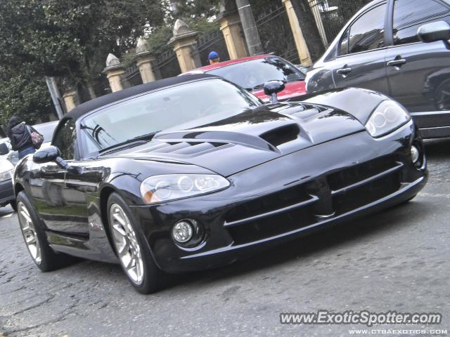 Dodge Viper spotted in Curitiba, PR, Brazil