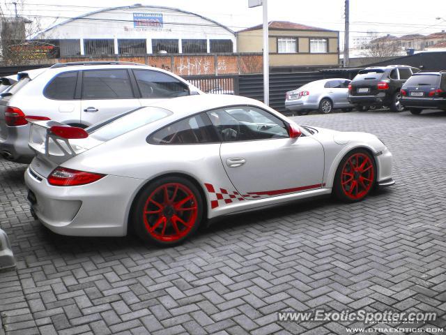 Porsche 911 GT3 spotted in Curitiba, PR, Brazil
