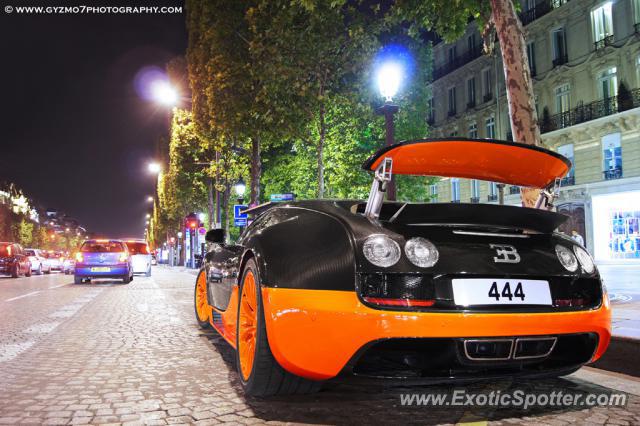 Bugatti Veyron spotted in Paris, France
