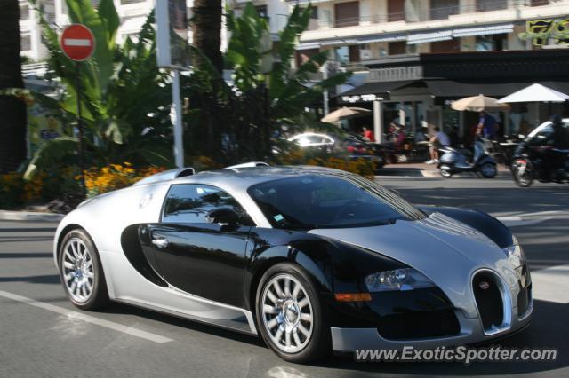 Bugatti Veyron spotted in Cannes, France