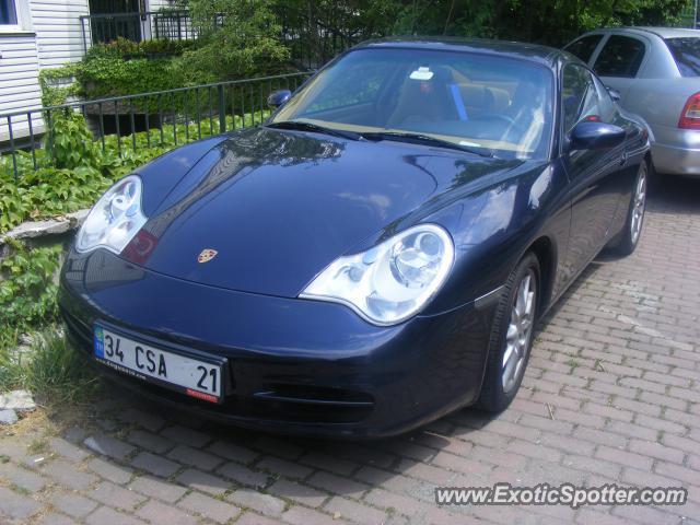 Porsche 911 Turbo spotted in Istanbul, Turkey
