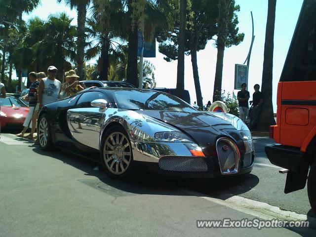 Bugatti Veyron spotted in Cannes, France
