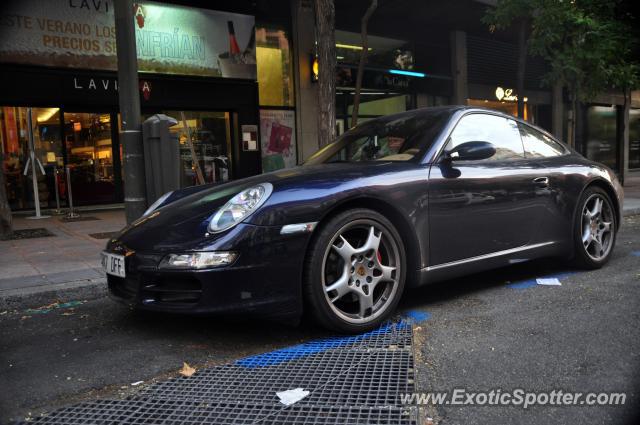 Porsche 911 spotted in Madrid, Spain