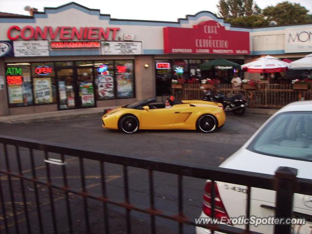 Lamborghini Gallardo spotted in Chicago, Illinois