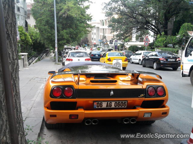 Lamborghini Diablo spotted in Ankara, Turkey