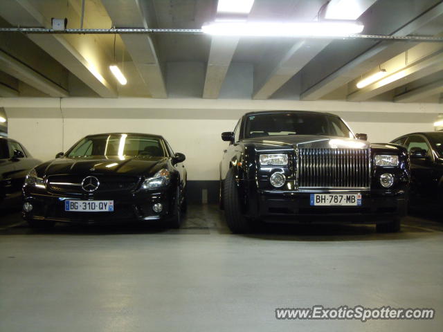 Mercedes SL 65 AMG spotted in Paris, France