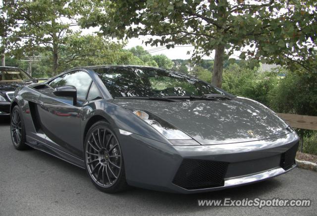 Lamborghini Gallardo spotted in Istanbul, Turkey