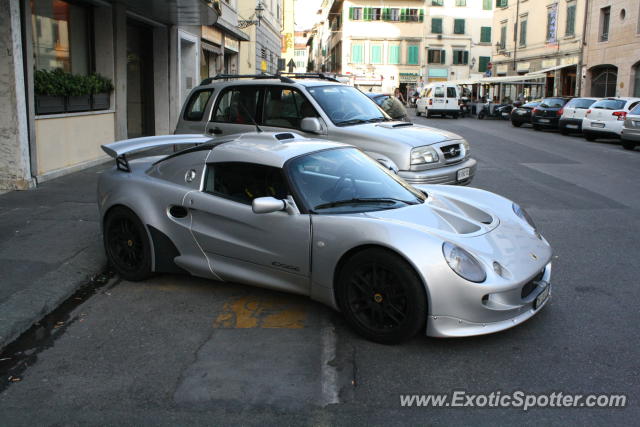 Lotus Exige spotted in Florence, Italy