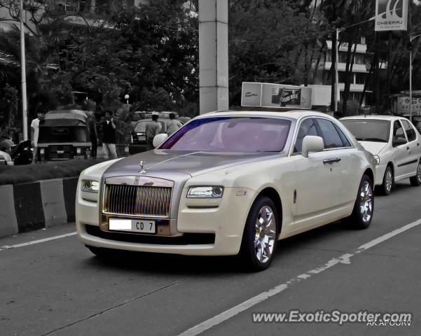 Rolls Royce Ghost spotted in Bandra, India