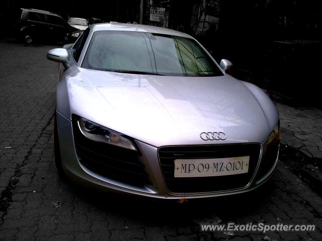 Audi R8 spotted in Bandra, India