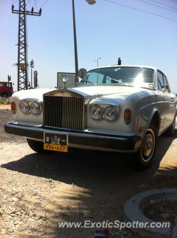 Rolls-Royce Corniche spotted in Yahod, Israel