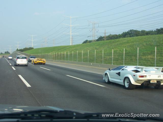 Lamborghini Diablo spotted in Lisle, Illinois
