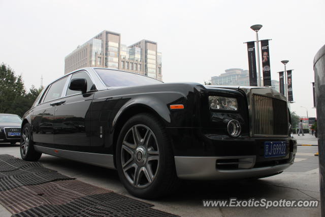 Rolls Royce Phantom spotted in Beijing, China