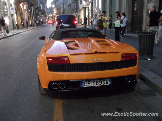 Lamborghini Gallardo spotted in Milan, Italy