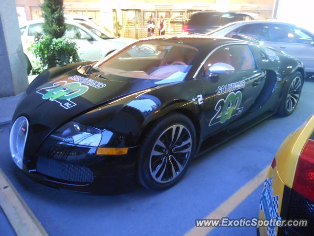 Bugatti Veyron spotted in Toronto, Canada