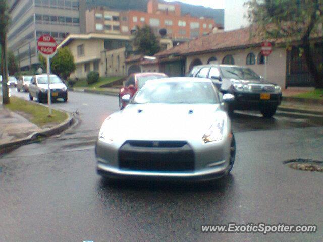 Nissan Skyline spotted in Bogota-colombia, Colombia