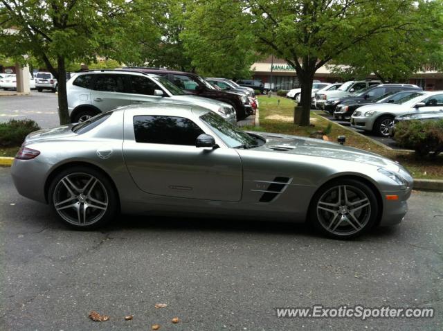 Mercedes SLS AMG spotted in Manalapan, New Jersey
