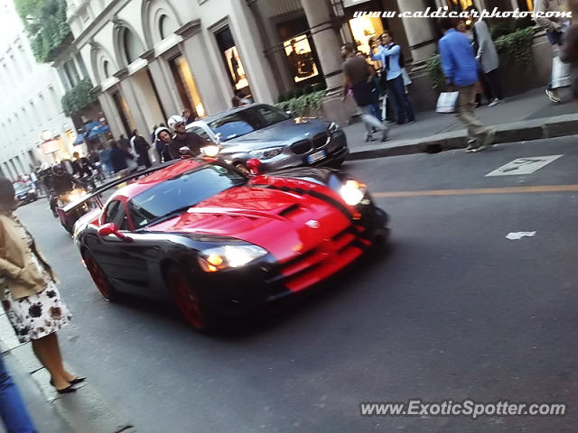 Dodge Viper spotted in Milan, Italy