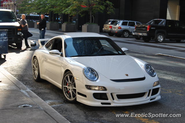 Porsche 911 GT3 spotted in Nyc, New York