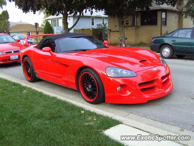 Dodge Viper spotted in Elmwood Park, Illinois
