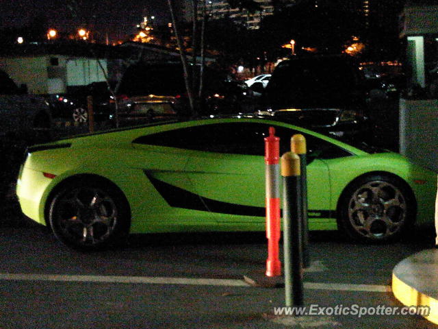 Lamborghini Gallardo spotted in Fort Bonifacio, Taguig City, Philippines