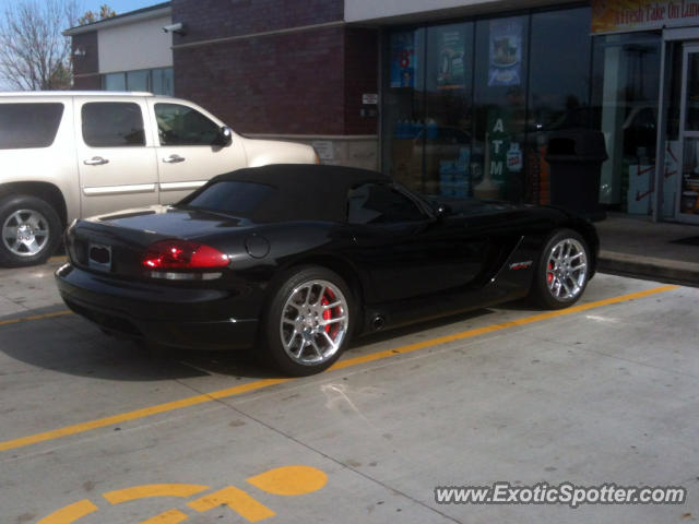 Dodge Viper spotted in St. Louis, Missouri