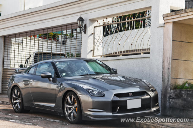 Nissan Skyline spotted in Hong Kong, China