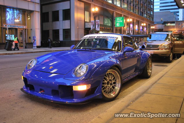 Porsche 911 Turbo spotted in Chicago, Illinois