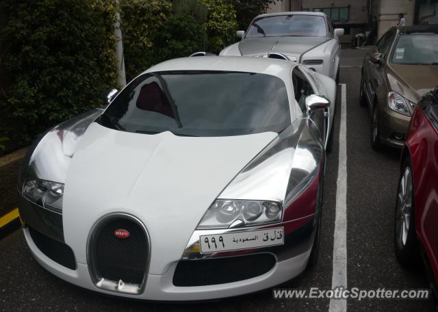 Bugatti Veyron spotted in London, United Kingdom