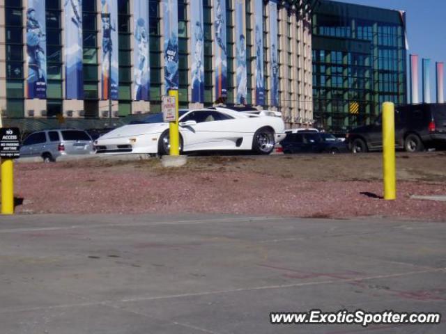 Lamborghini Diablo spotted in Denver, Colorado