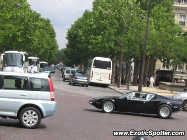 DeTomaso Pantera2 spotted in Paris, France