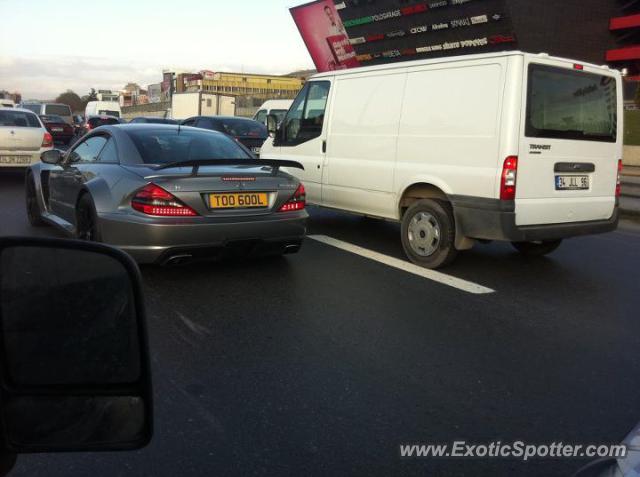 Mercedes SL 65 AMG spotted in Istanbul, Turkey