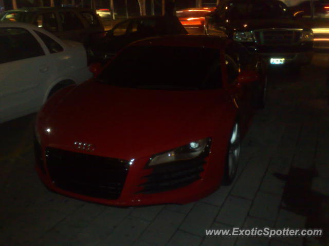 Audi R8 spotted in Guadalajara, Mexico