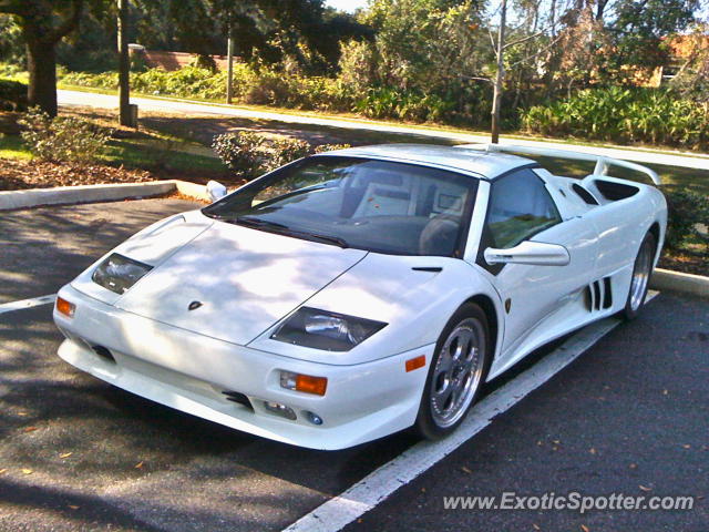 Lamborghini Diablo spotted in Windermere, Florida