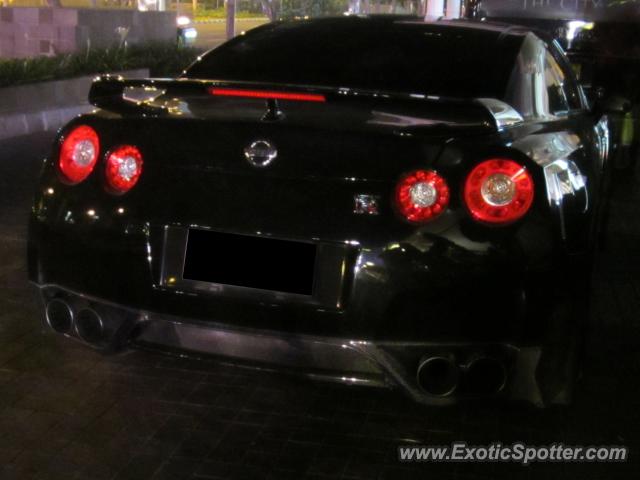Nissan Skyline spotted in Jakarta, Indonesia